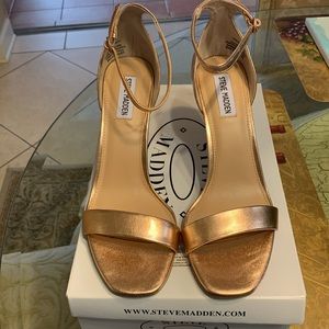 Brand new rose gold beautiful heels